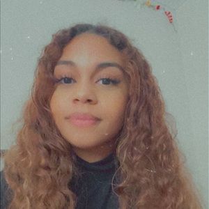 Meet your Posher, Karina